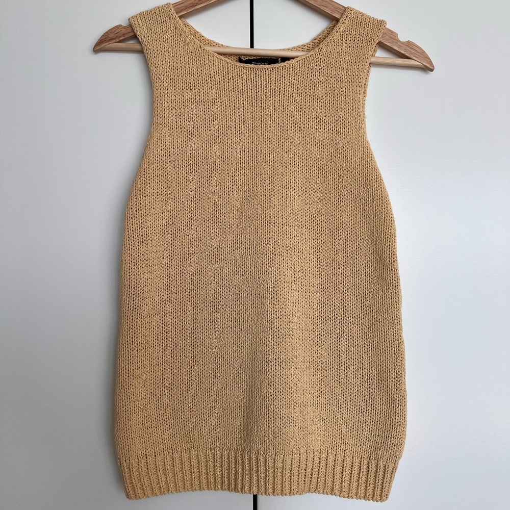 Theory Sweater Vest butter yellow #lightacademia